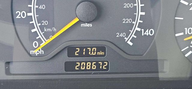 1998 Mercedes-Benz C-Class C230 4dr Sedan 2.3L - 23018690 - 9