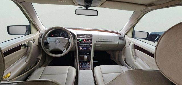 1998 Mercedes-Benz C-Class C230 4dr Sedan 2.3L - 23018690 - 7