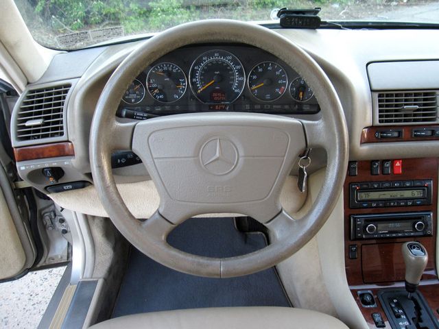 1998 Mercedes-Benz S-Class S320 4dr Sedan 3.2L SWB - 23022649 - 18