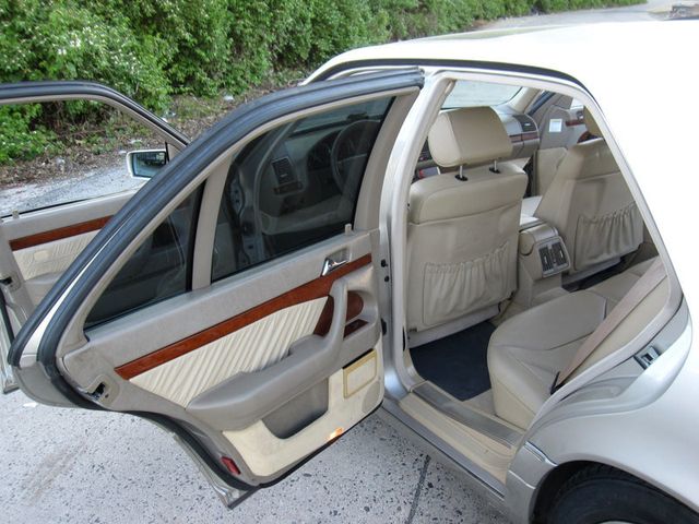 1998 Mercedes-Benz S-Class S320 4dr Sedan 3.2L SWB - 23022649 - 26
