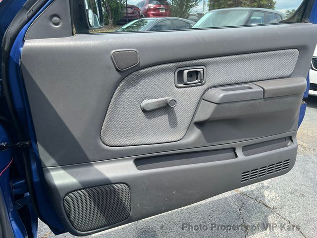 1998 Nissan Frontier 2WD XE Reg Cab Automatic - 22857786 - 9