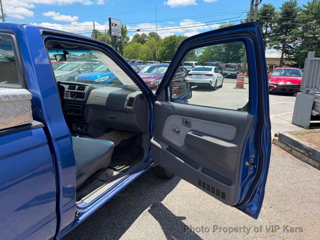 1998 Nissan Frontier 2WD XE Reg Cab Automatic - 23044423 - 12