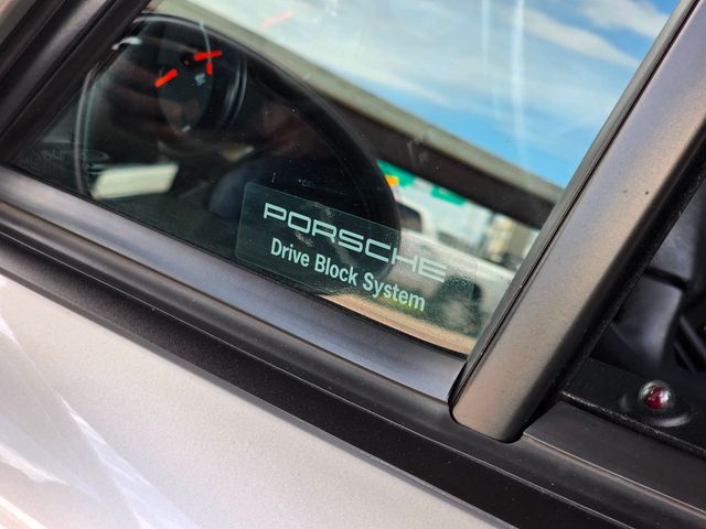 1998 Porsche 911 Carrera 2dr Carrera Cabriolet 6-Speed Manual - 23037544 - 30