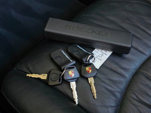 1998 Porsche 911 Carrera 2dr Carrera Cabriolet 6-Speed Manual - 23037544 - 72