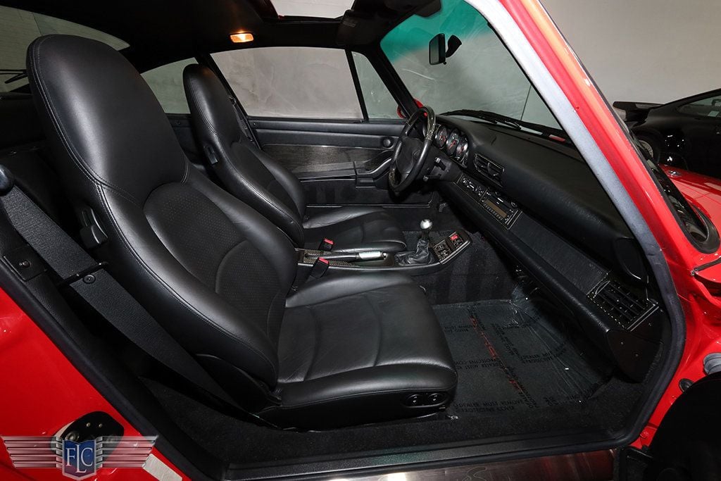 1998 Porsche 911 Carrera 4S Coupe - 22929030 - 18