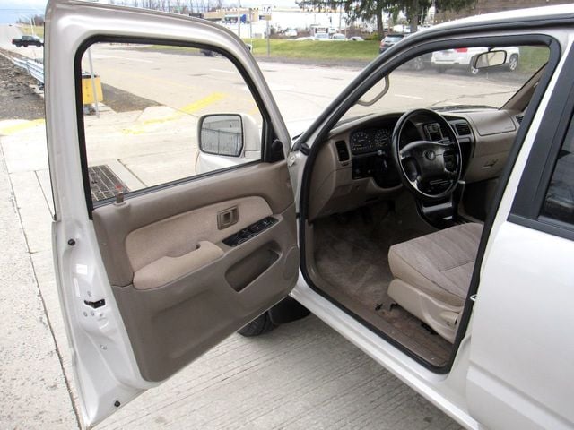 1998 Toyota 4Runner 4dr SR5 3.4L Automatic - 22299799 - 15