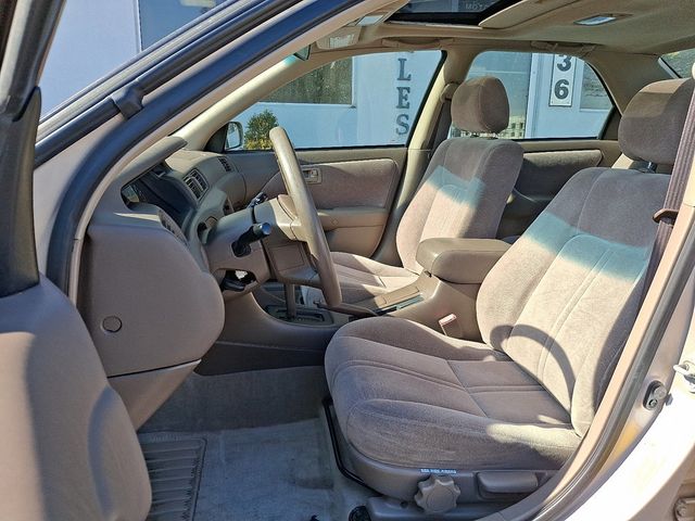 1998 Toyota Camry 4dr Sedan LE V6 Automatic - 22971802 - 14