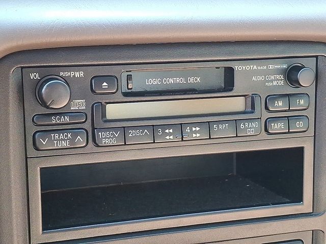 1998 Toyota Camry 4dr Sedan LE V6 Automatic - 22971802 - 18