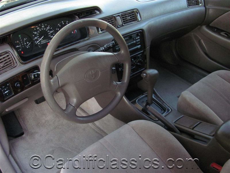 1998 Toyota Camry LE - 5803973 - 18