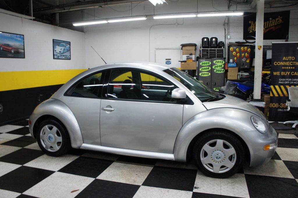 1998 Volkswagen New Beetle Low Mileage!  - 22905486 - 11