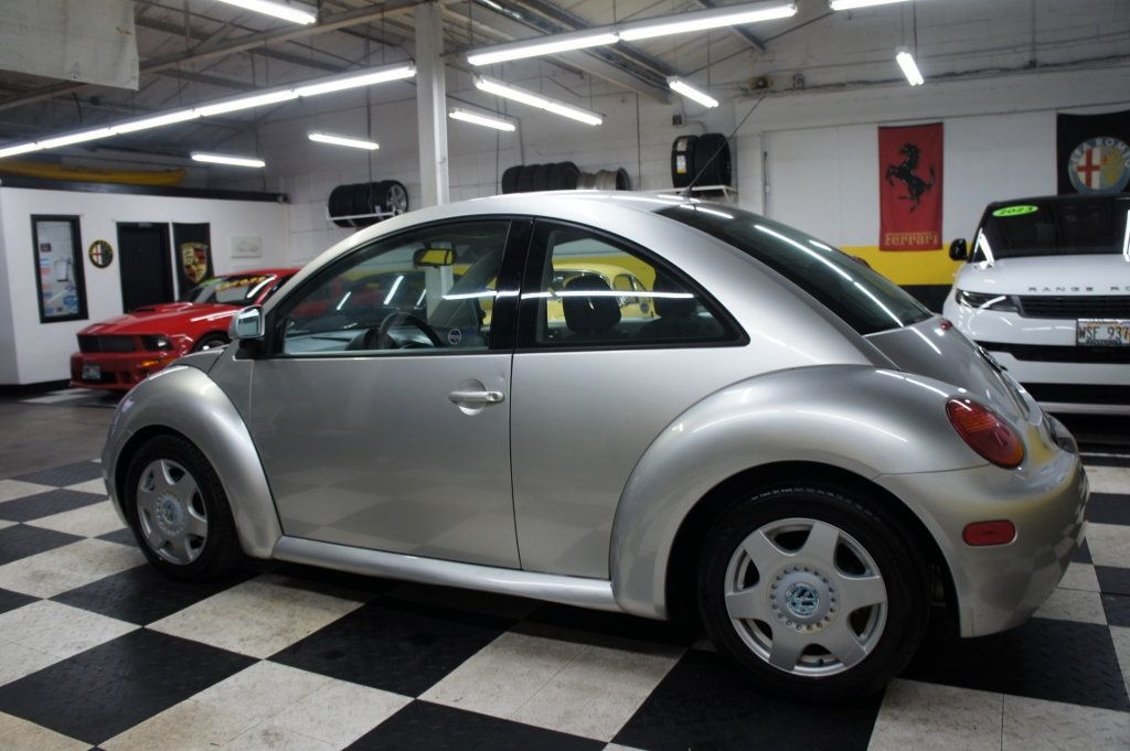 1998 Volkswagen New Beetle Low Mileage!  - 22905486 - 17