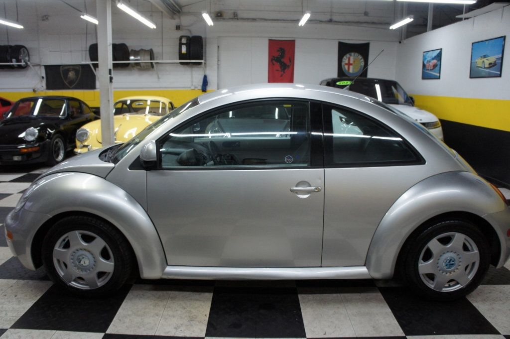 1998 Volkswagen New Beetle Low Mileage!  - 22905486 - 19