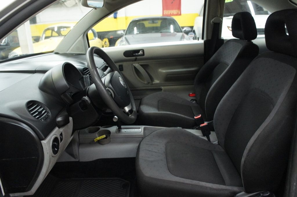 1998 Volkswagen New Beetle Low Mileage!  - 22905486 - 23