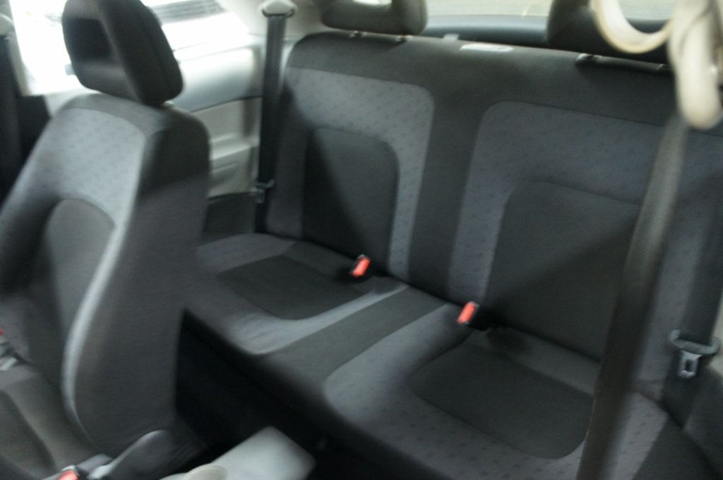 1998 Volkswagen New Beetle Low Mileage!  - 22905486 - 25