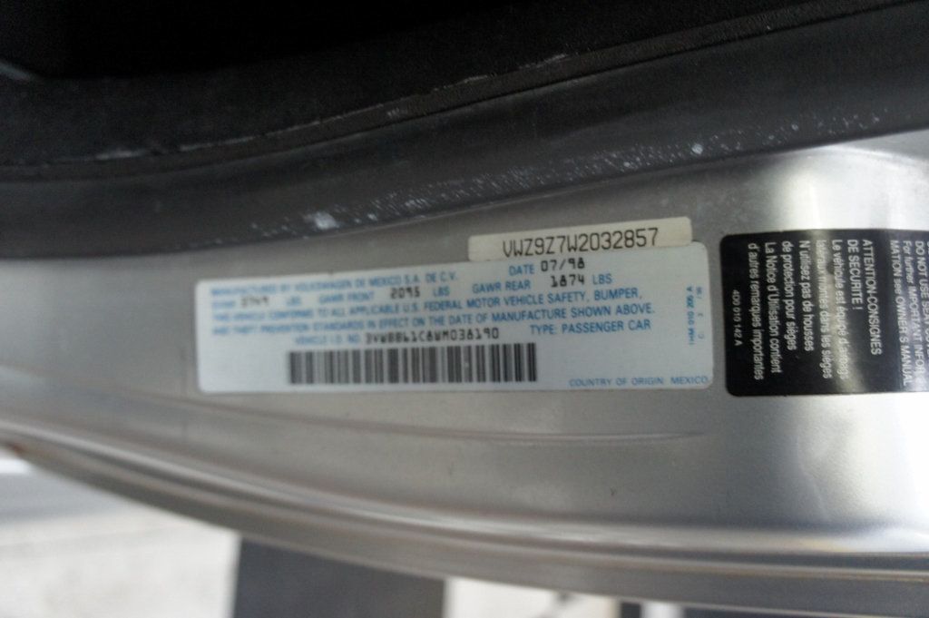 1998 Volkswagen New Beetle Low Mileage!  - 22905486 - 26