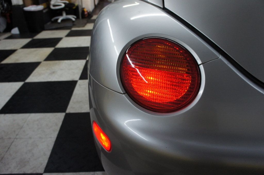 1998 Volkswagen New Beetle Low Mileage!  - 22905486 - 37