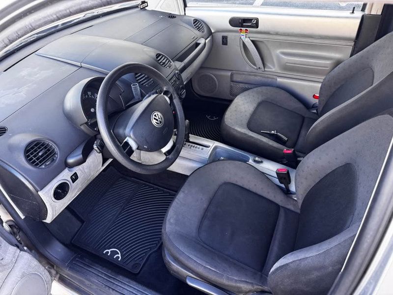 1998 Volkswagen New Beetle Low Mileage!  - 22905486 - 3