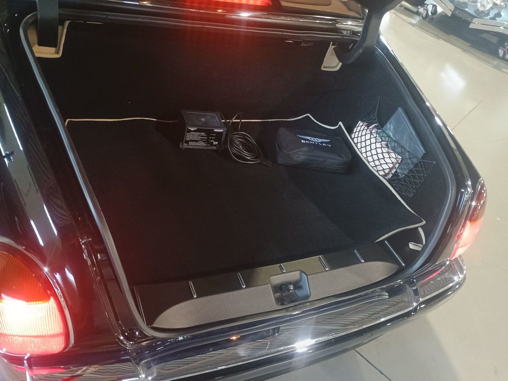 1999 Bentley Arnage Clean Carfax Florida Car - 22982375 - 49