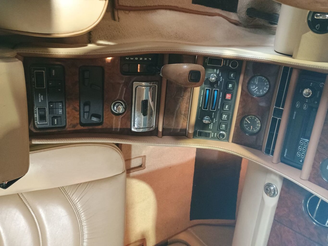 1999 Bentley Azure 2dr Magnolia Clean Carfax - 23055283 - 16