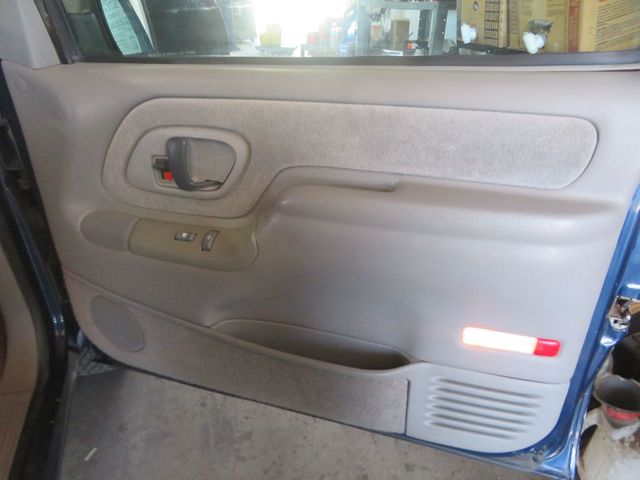 1999 Chevrolet C/K 1500 EXTRA CLEAN 4X4 LOW LOW MILES SILVERADO 1500 EXTENDED CAB  - 23019845 - 24