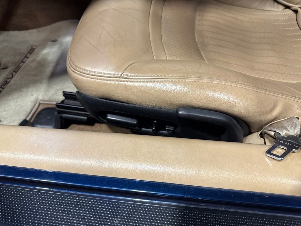 1999 Chevrolet Corvette 2dr Convertible - 23043763 - 20
