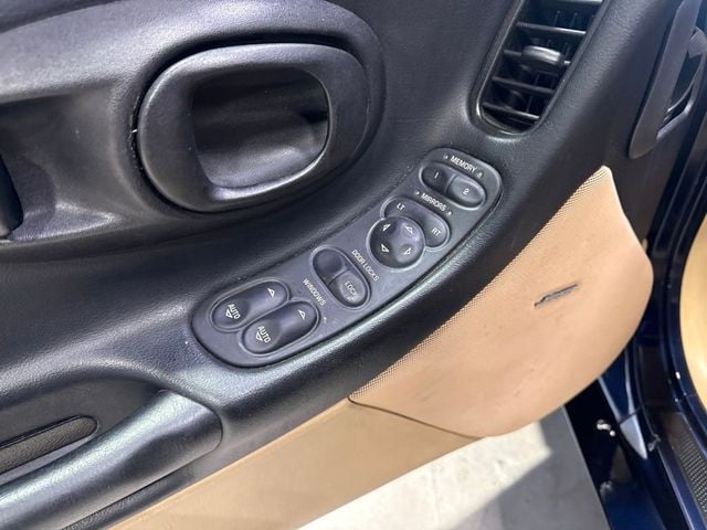 1999 Chevrolet Corvette 2dr Convertible - 23043763 - 22