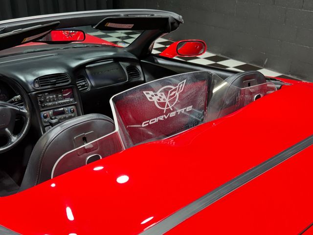 1999 Chevrolet Corvette 2dr Convertible - 23080210 - 33