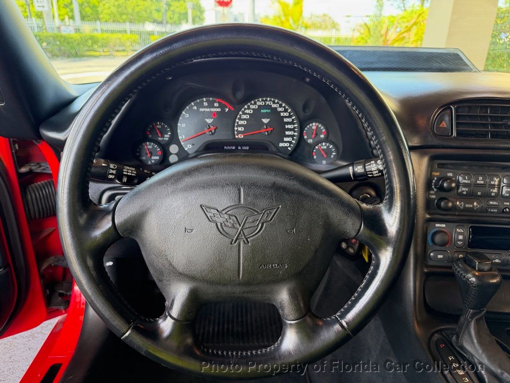 1999 Chevrolet Corvette Coupe Targa Roof - 22995753 - 32