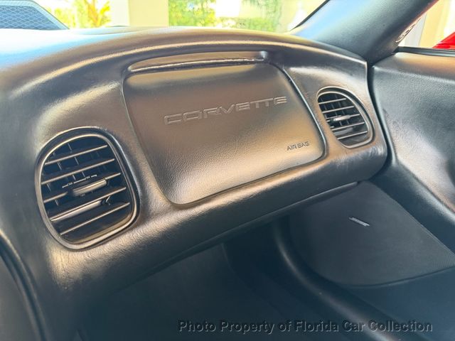 1999 Chevrolet Corvette Coupe Targa Roof - 22995753 - 40