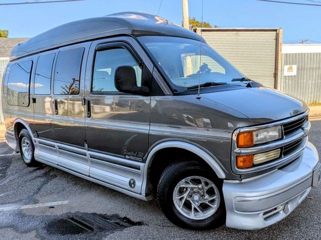 1999 Chevrolet Express Van CLEAN CARFAX, 1500, 135 WB, V8, CONVENIENCE PKG, 8-SPEAKER AUDIO - 22983526 - 1