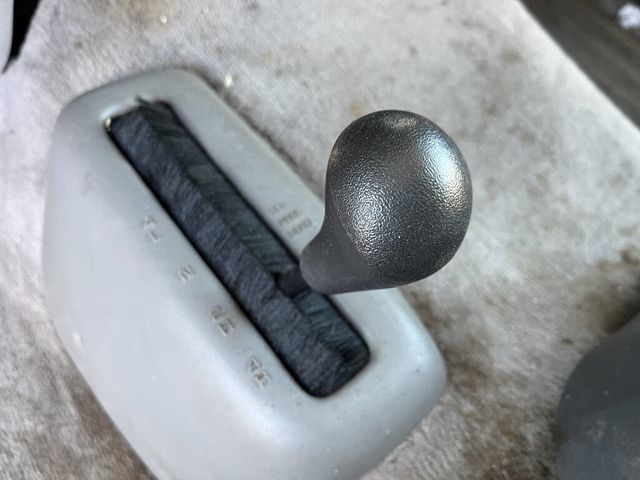 1999 Chevrolet Silverado 1500  - 22982706 - 3