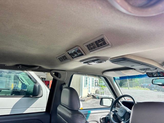 1999 Chevrolet Suburban K1500 4dr 4WD SUV - 22885642 - 12