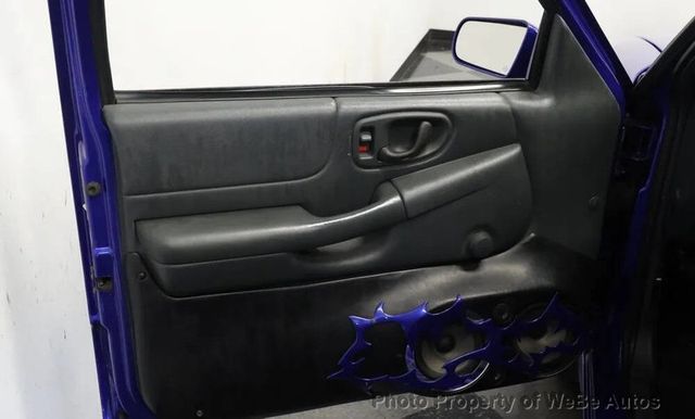 1999 Chevrolet S-10 LS 2dr Standard Cab SB - 23014129 - 14