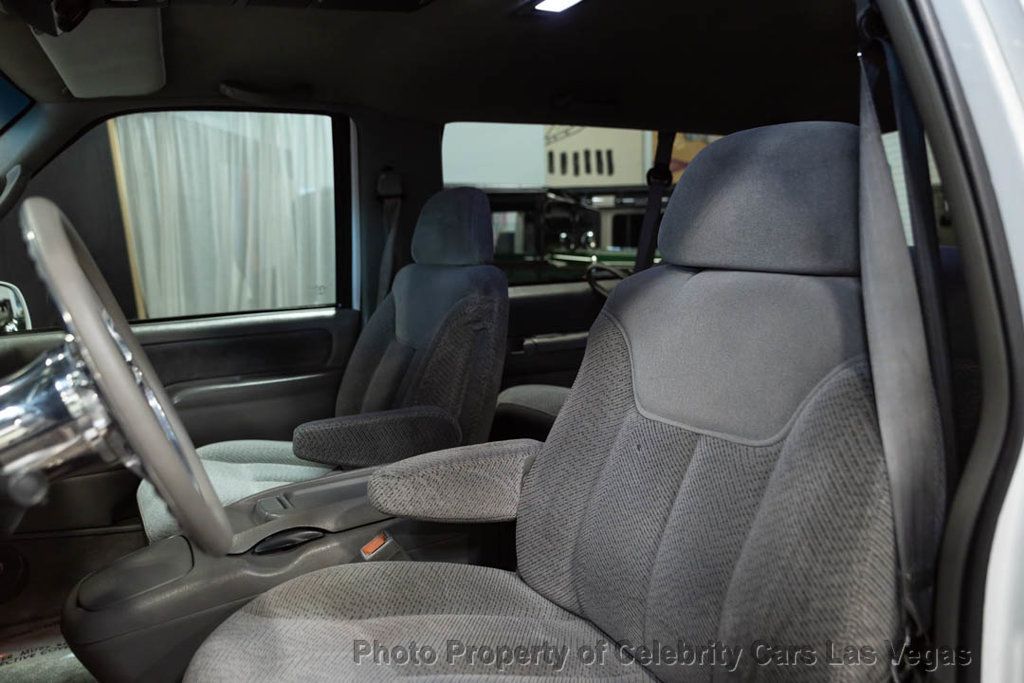 1999 Chevrolet Tahoe Supercharged, restored, barn doors, excellent condition, lowered - 23090623 - 21