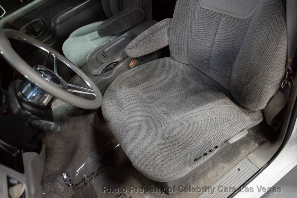 1999 Chevrolet Tahoe Supercharged, restored, barn doors, excellent condition, lowered - 23090623 - 22