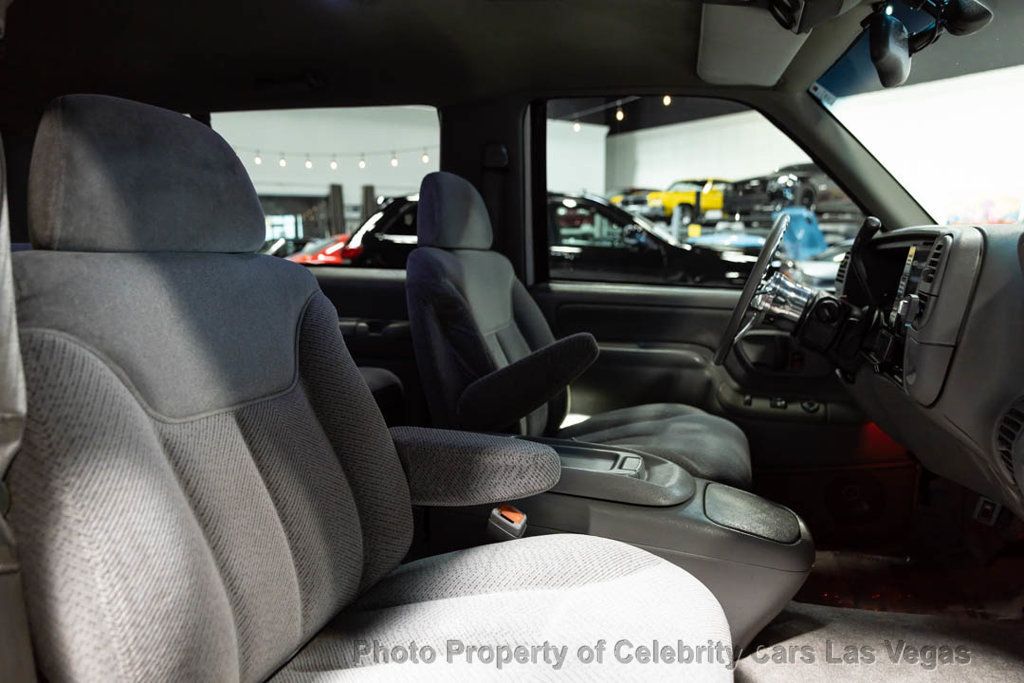 1999 Chevrolet Tahoe Supercharged, restored, barn doors, excellent condition, lowered - 23090623 - 39