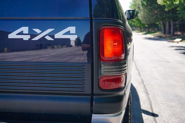 1999 Dodge Ram 2500 *Laramie SLT* *Quad Cab* *4x4* *5.9L Turbo Diesel* 5-Spd Manual* - 23035356 - 68