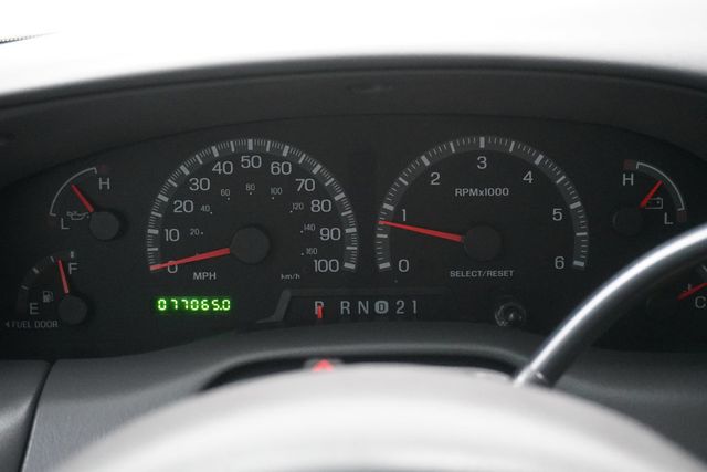 1999 Ford Expedition  - 22993297 - 16