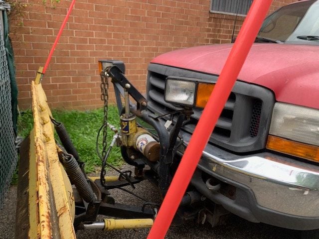 1999 Ford F250 SD 4X4 RACK BODY WITH PLOW LOW MILES READY FOR WORK - 21860032 - 69