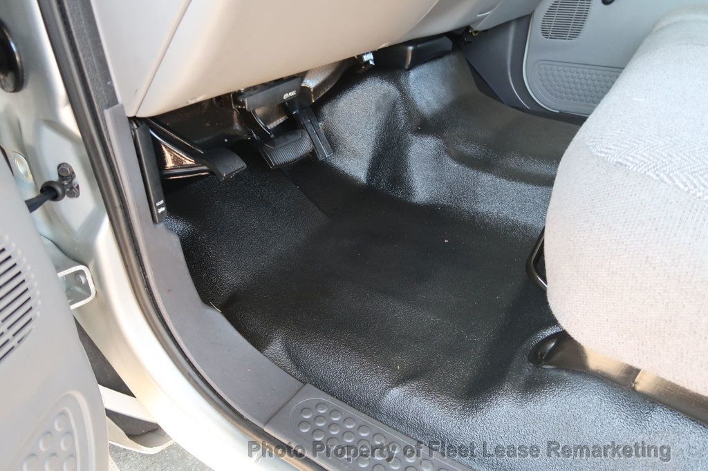 1999 Ford Super Duty F-350 DRW F350SD 2WD Crew Cab DRW - 23013819 - 11