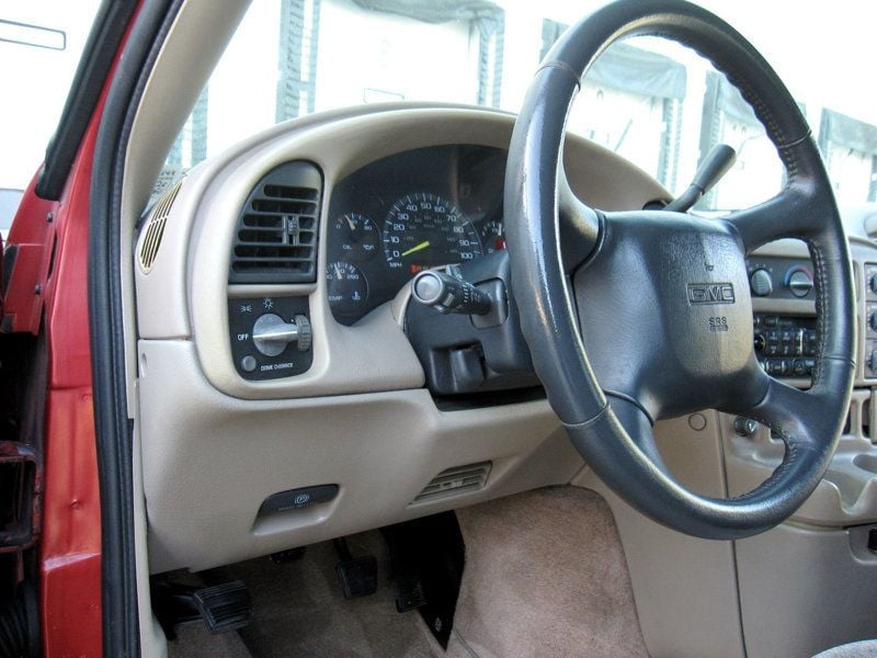 1999 Gmc Safari Passenger photo 20