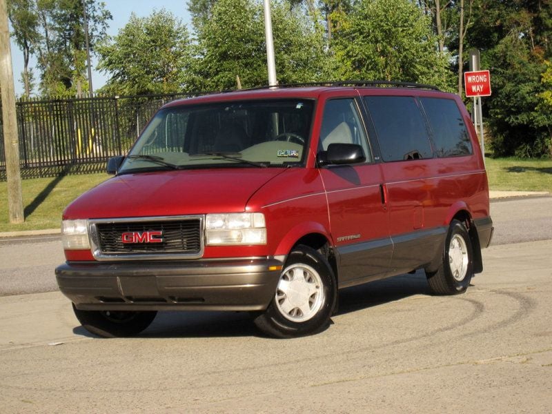 1999 Gmc Safari Passenger photo 3