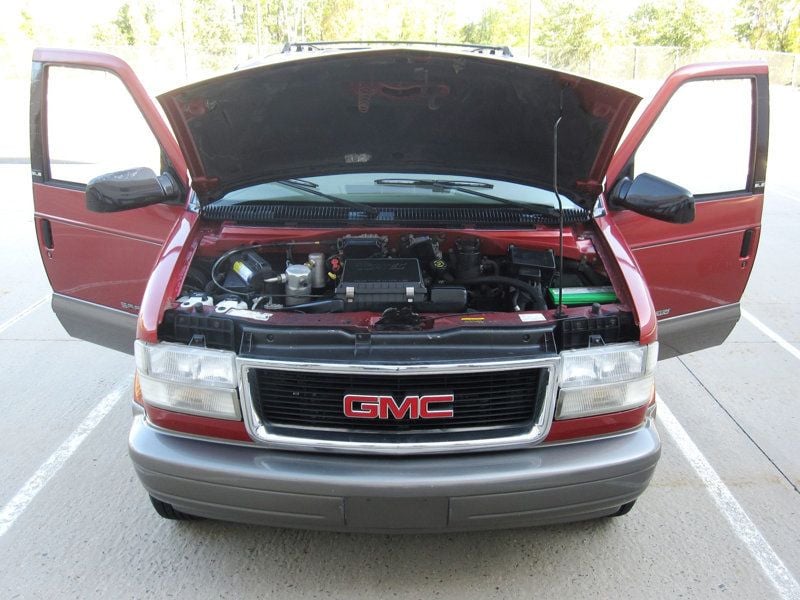1999 Gmc Safari Passenger photo 34