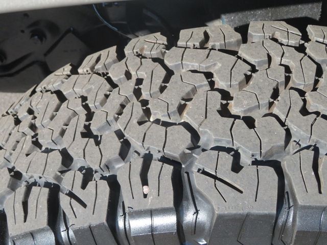 1999 GMC Suburban SUBUBAN 4X4 2500 CLEAN VERY LOW MILES 454 MOTOR WOW FACTOR - 22806209 - 14