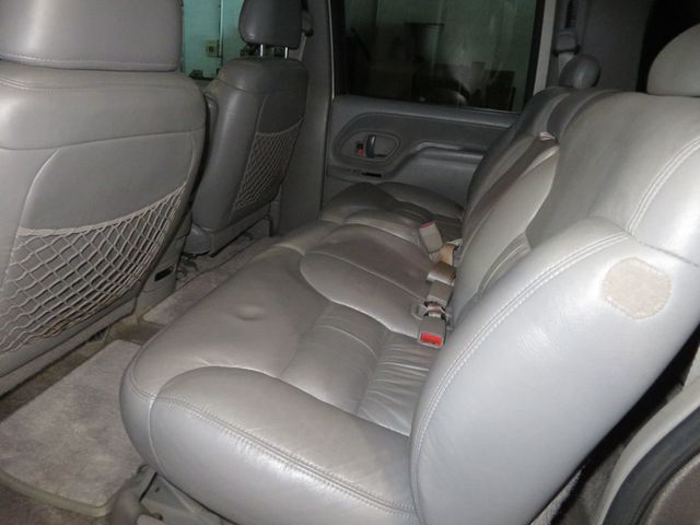 1999 GMC Suburban SUBUBAN 4X4 2500 CLEAN VERY LOW MILES 454 MOTOR WOW FACTOR - 22806209 - 22