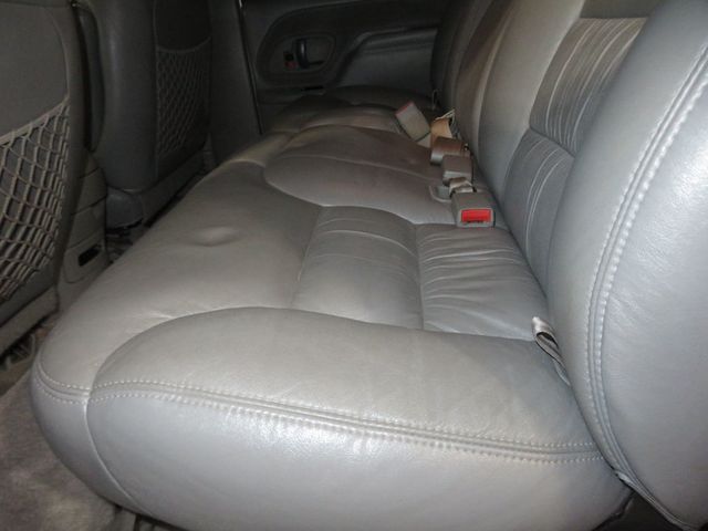1999 GMC Suburban SUBUBAN 4X4 2500 CLEAN VERY LOW MILES 454 MOTOR WOW FACTOR - 22806209 - 23