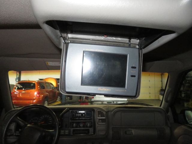 1999 GMC Suburban SUBUBAN 4X4 2500 CLEAN VERY LOW MILES 454 MOTOR WOW FACTOR - 22806209 - 36