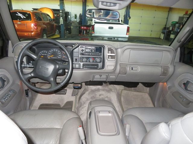 1999 GMC Suburban SUBUBAN 4X4 2500 CLEAN VERY LOW MILES 454 MOTOR WOW FACTOR - 22806209 - 42