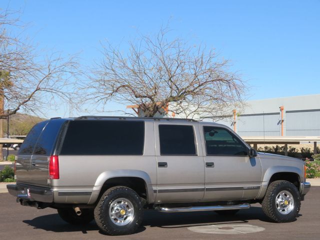 1999 GMC Suburban SUBUBAN 4X4 2500 CLEAN VERY LOW MILES 454 MOTOR WOW FACTOR - 22806209 - 5