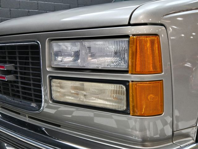 1999 GMC Yukon SLE - 1 OWNER - ZERO RUST - CLEAN CARFAX - 23094466 - 19